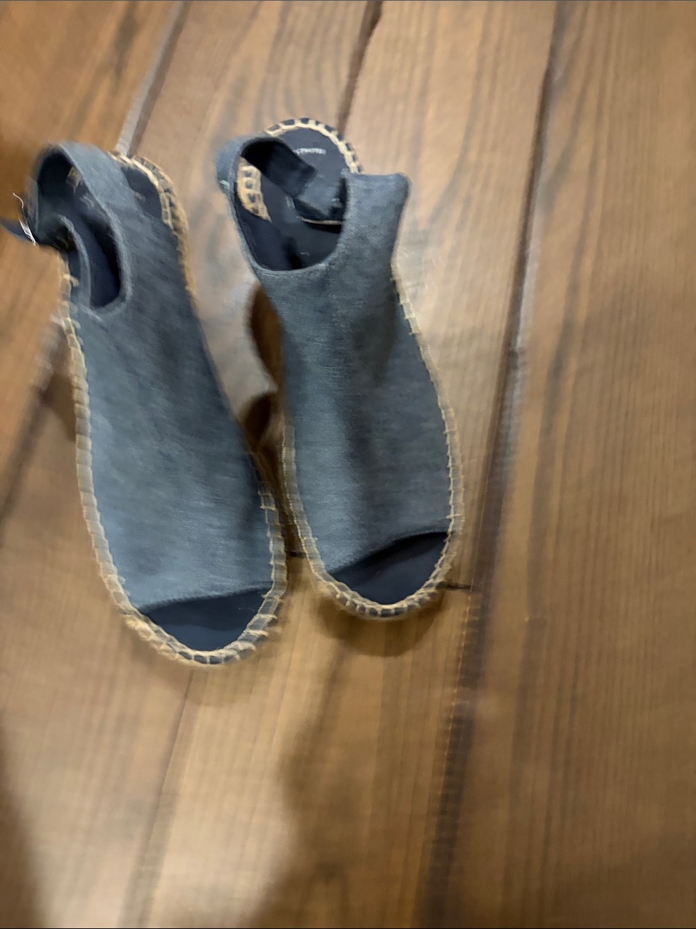 GAP Gray Open-Toe Espadrille Wedge Sandals